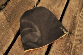 Топла шапка с две лица GURU Reversible Beanie