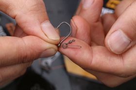Вирбели FOX Kuro Micro Hook Ring Swivels
